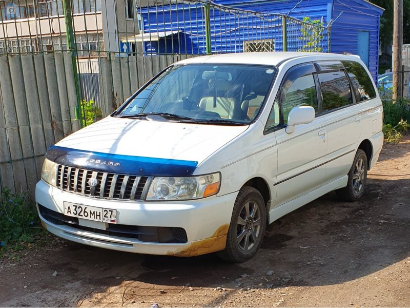 Nissan Bassara