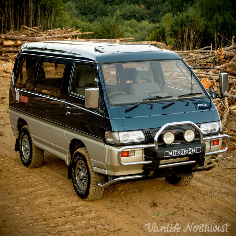Mitsubishi l300 4wd van