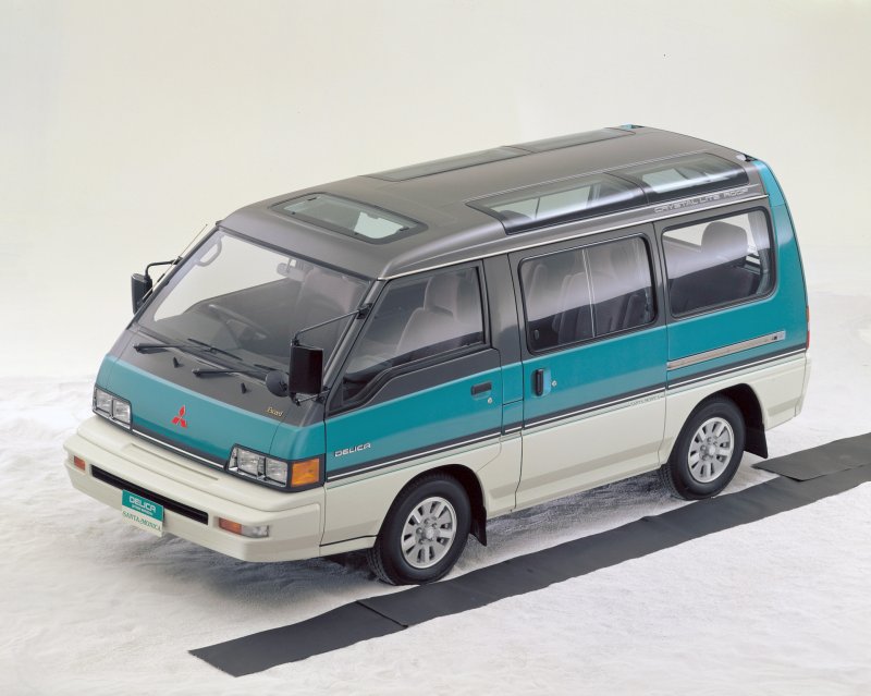 Mitsubishi l300 Delica Star Wagon