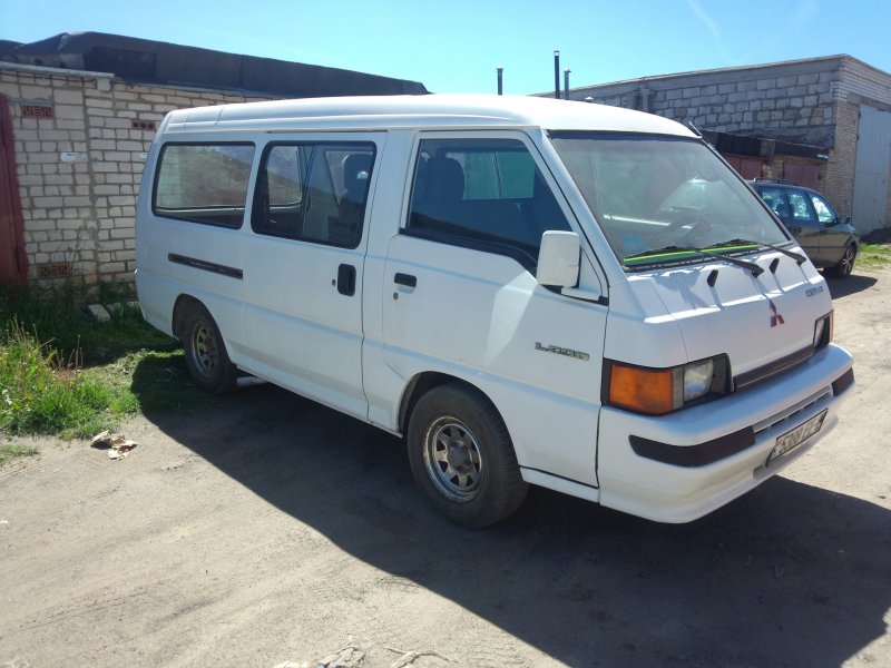 Мицубиси л 300 1983