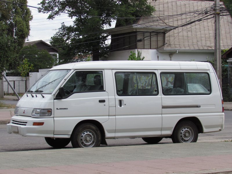 Mitsubishi l300 Express