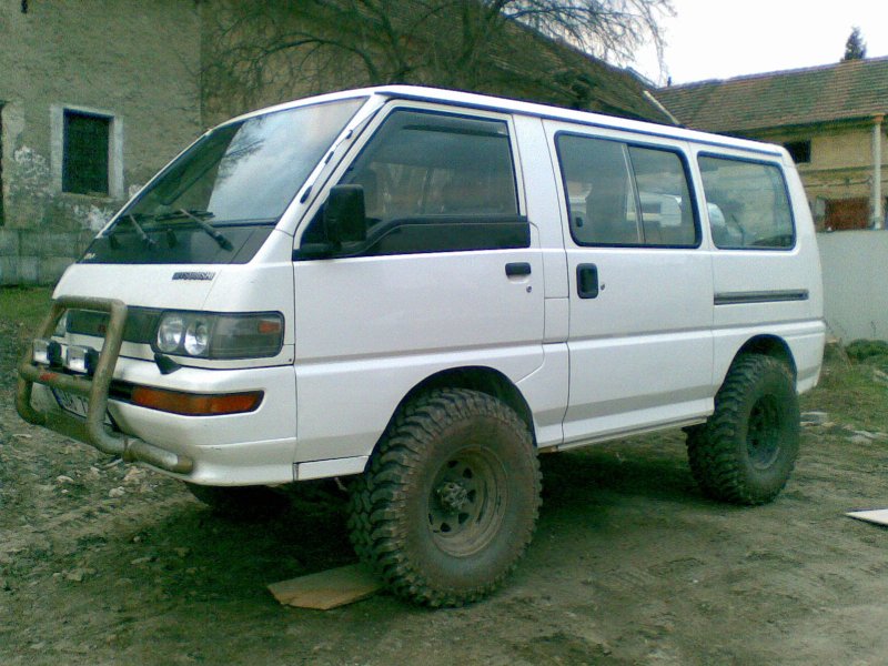 Mitsubishi l300 II