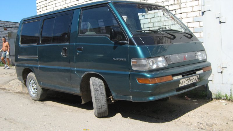 Митсубиси.л л 300