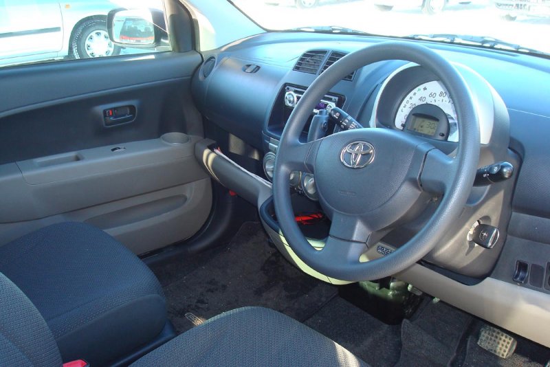 Toyota passo 2006 салон