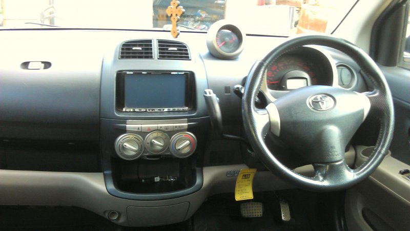 Toyota passo, 2007 салон