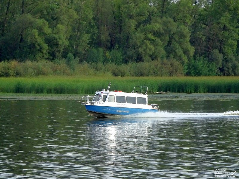 Река Волга теплоход