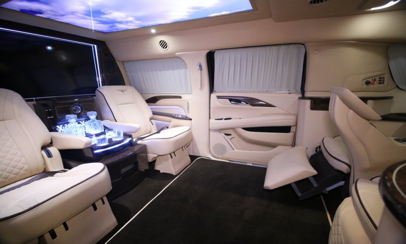 Chevrolet Express Escalade 4