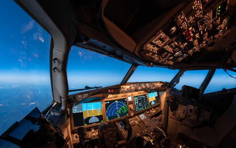 Кабина пилотов Боинг 737 Max