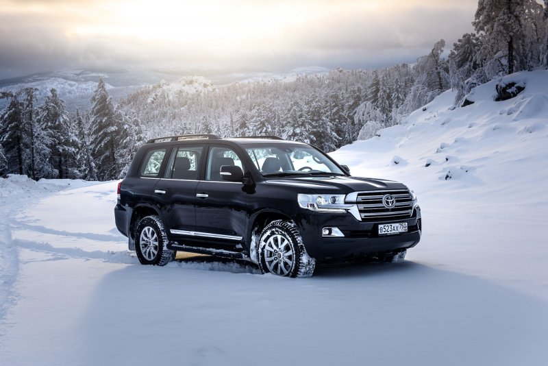 Toyota Land Cruiser 200