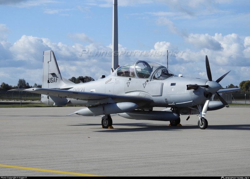 Самолет EMB-314 super Tucano