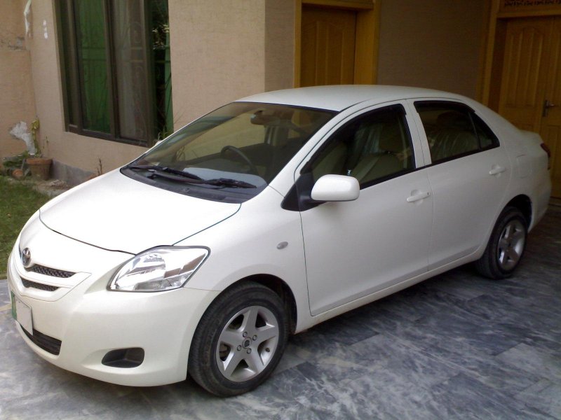 Toyota Belta 2012