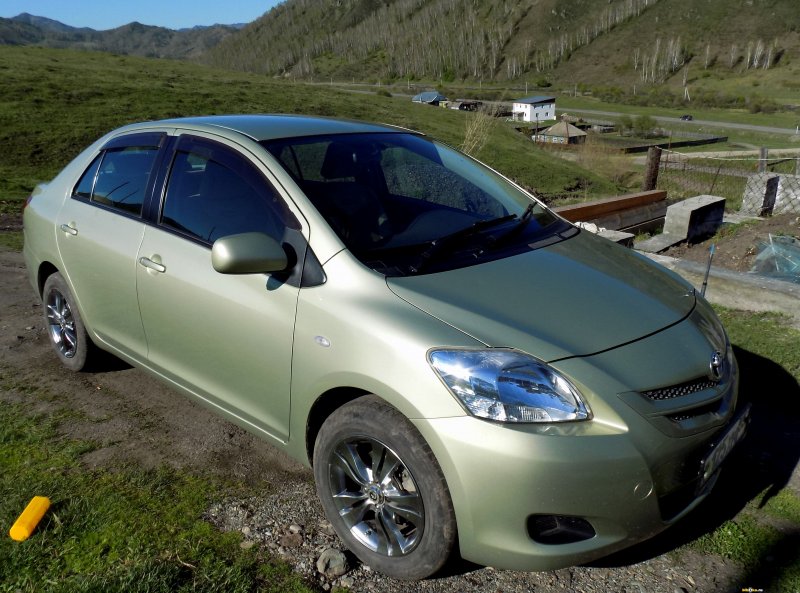 Toyota Belta 2012