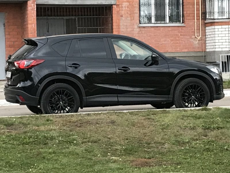 Черный Mazda cx5 2012
