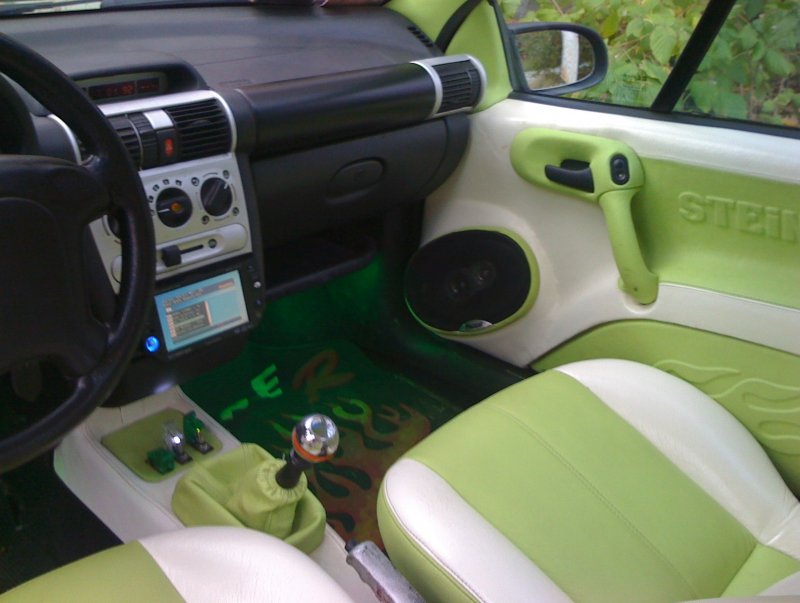 Opel Tigra 1995 салон