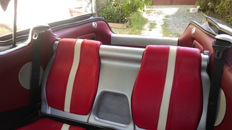 Opel Tigra 1996 салон