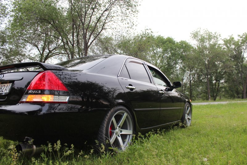 Toyota Mark 2 110 черный