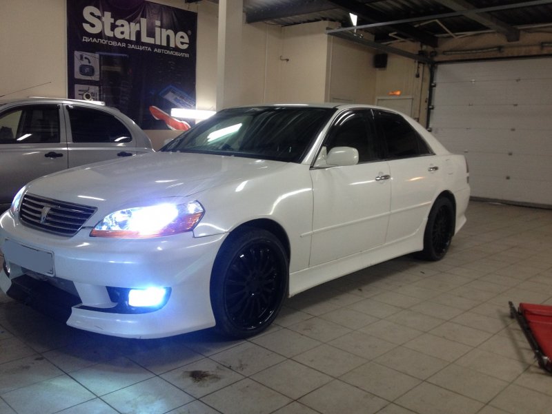 Toyota Mark 2 110 черный