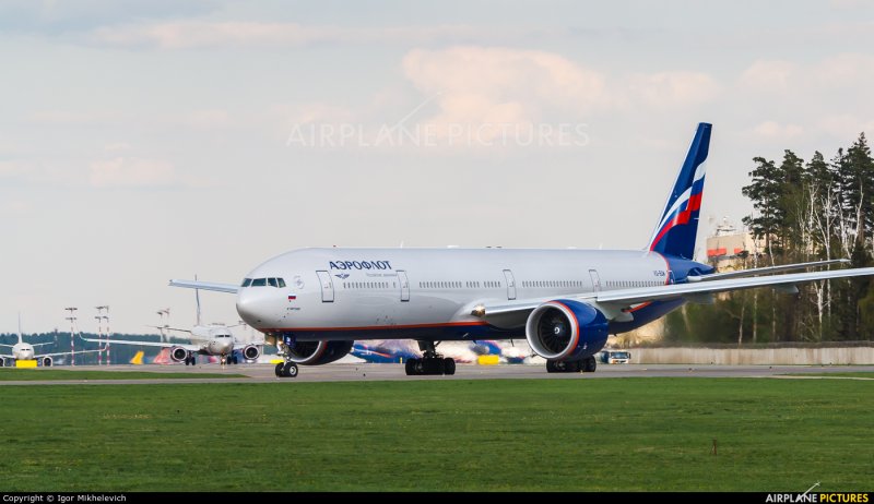 Самолёт Boeing 777-300er