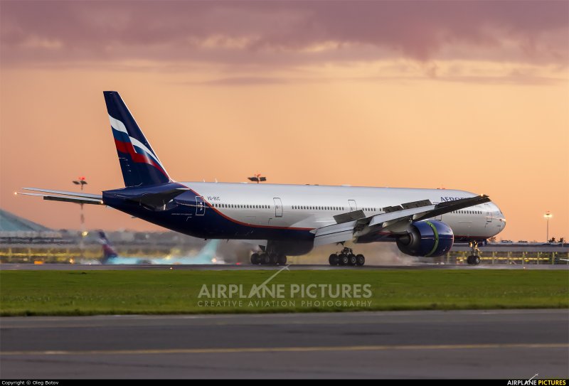 Салон самолёта Боинг 777-300