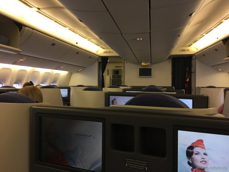 Боинг 777-300