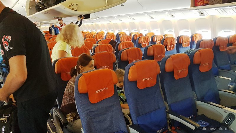 Boeing 777-300er салон