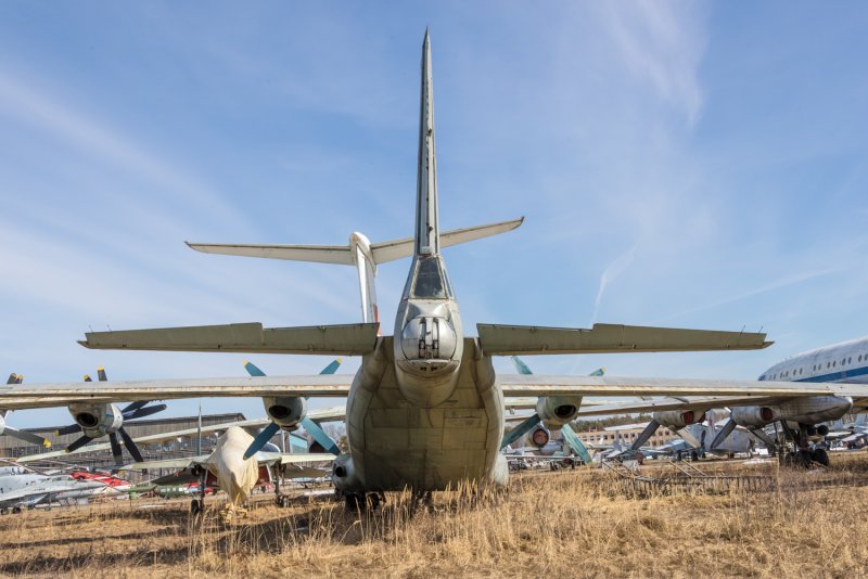 АН-8 Полярный