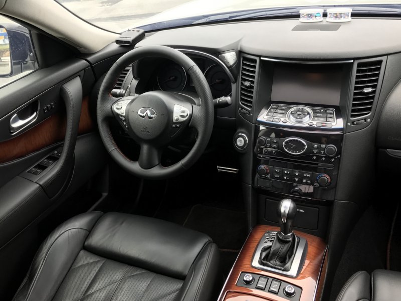 Infiniti fx37 салон