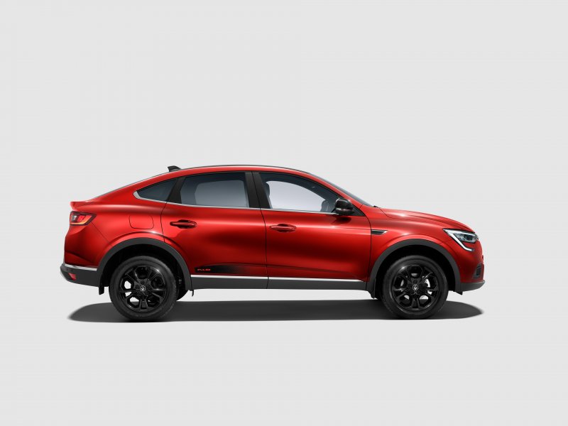 Купе-кроссовер Renault Arkana