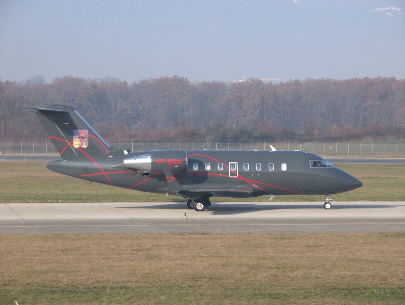 Самолет Bombardier Challenger