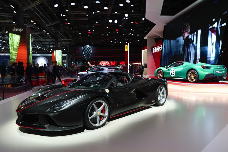 Ferrari LAFERRARI В Дубаях