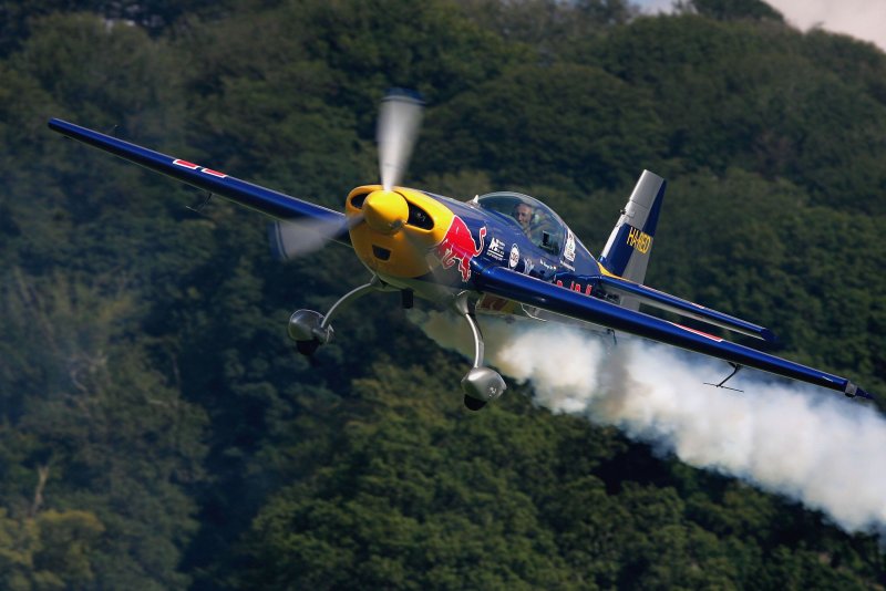 Самолеты Red bull Air
