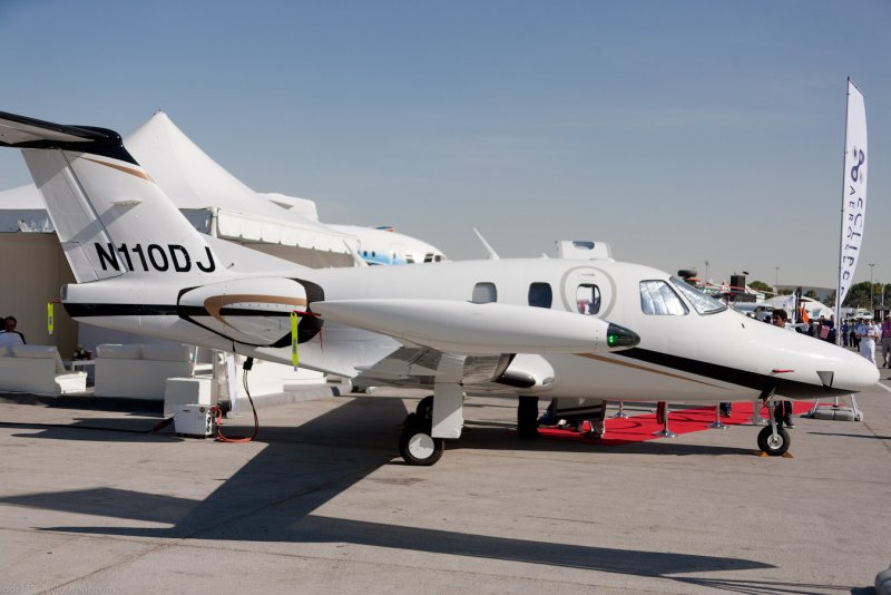 Extra aircraft США Германия EA-500