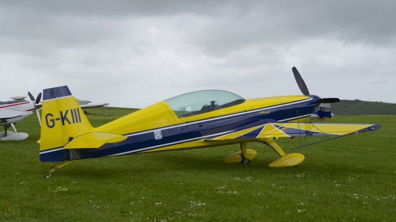 Extra 330 самолет