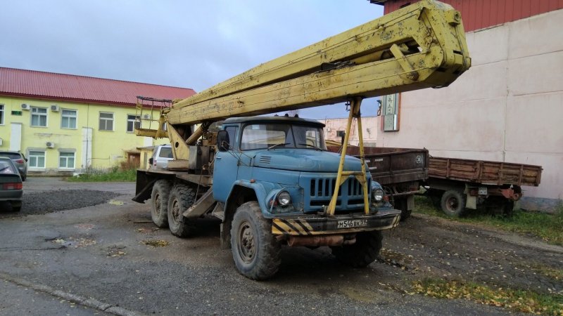 Автовышка ЗИЛ 131