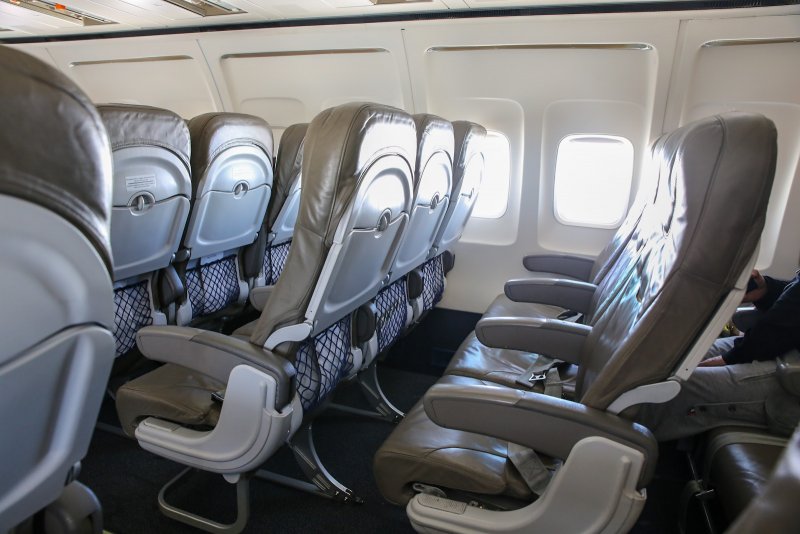 Боинг 737-300 салон
