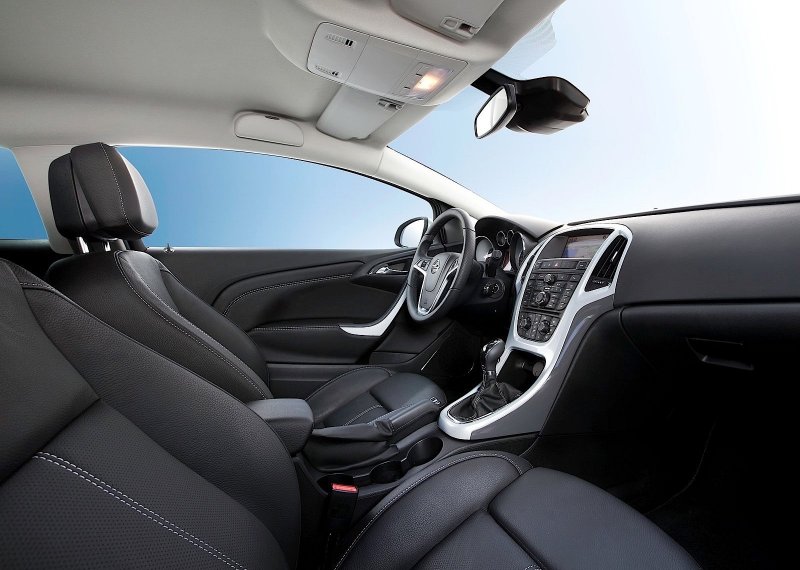 Opel Astra j 2012 салон