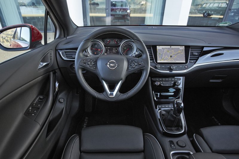 Opel Astra 2010 хэтчбек салон