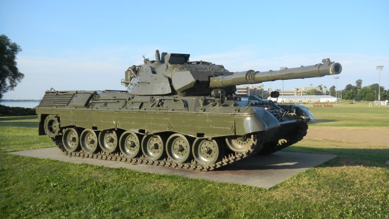Немецкий танк леопард 1