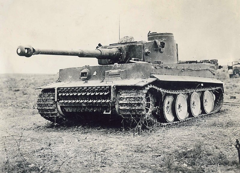 Модель танк тигр 131
