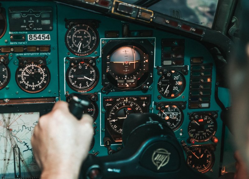 Кабина ту-154б