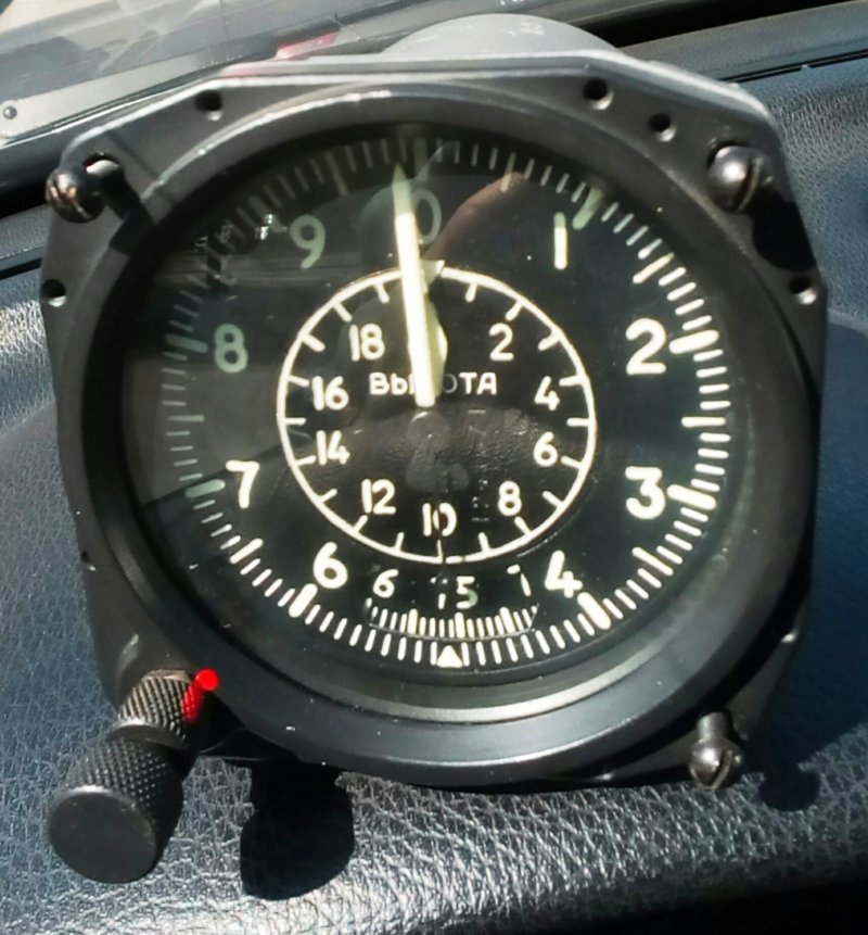 Высотомер авиационный ВД-20