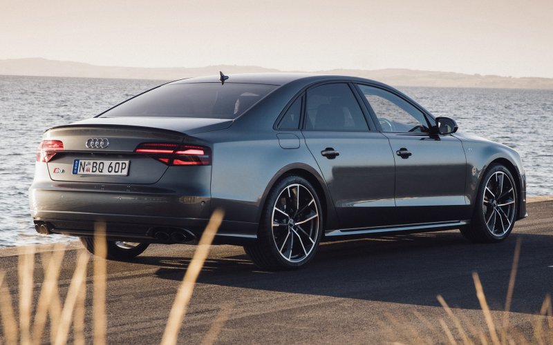 Audi s8 d4 2016