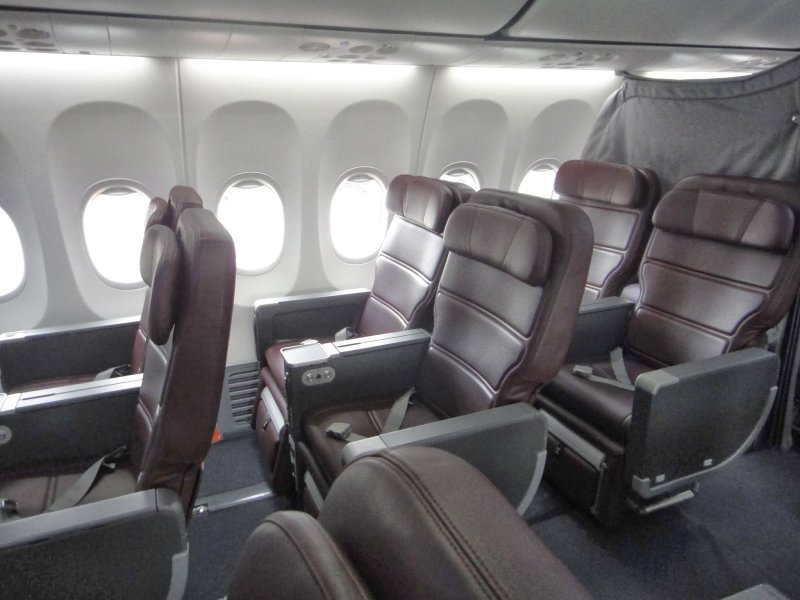 Бизнес класс s7 Airlines Boeing 737-800