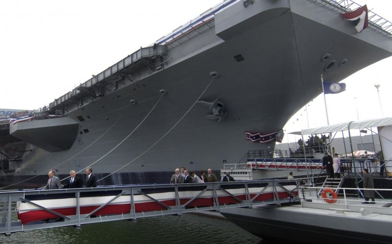 USS George h. w. Bush CVN-77