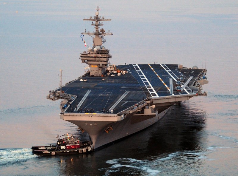 CVN-77 «Джордж г. у. Буш»