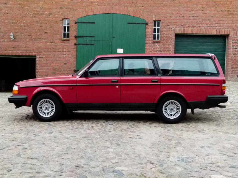 Volvo 245 DL