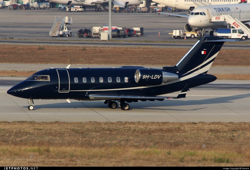 Challenger CL-605