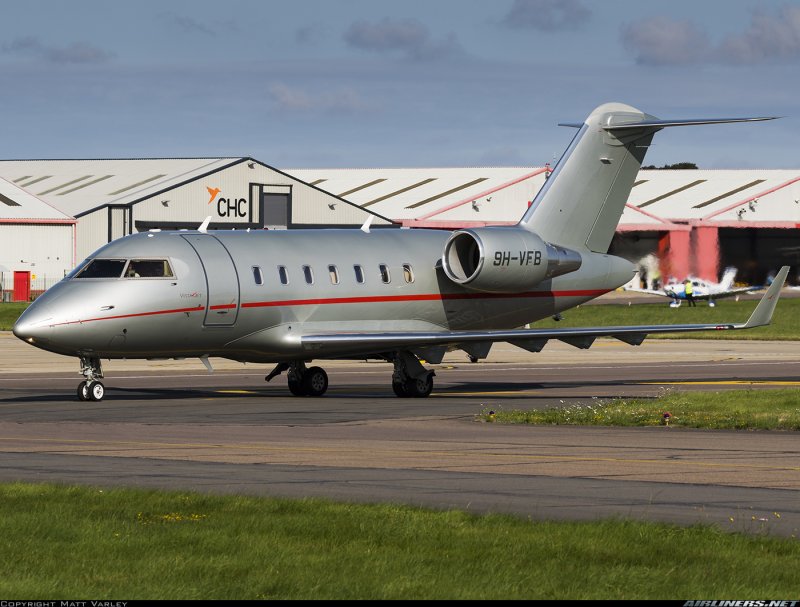 Challenger CL-605