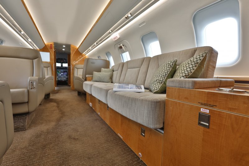 Bombardier Challenger 850 Interior