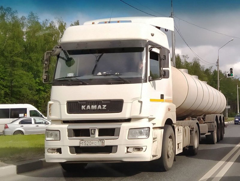 КАМАЗ 5490 Тонар красный
